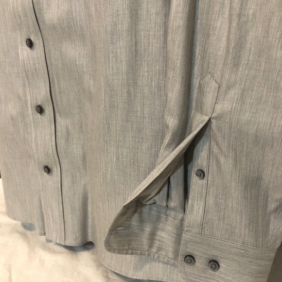 Joseph A Banks Travelor's Collection Mens Tailored Fit Butten Up Shirt Size XL - Picture 5 of 11